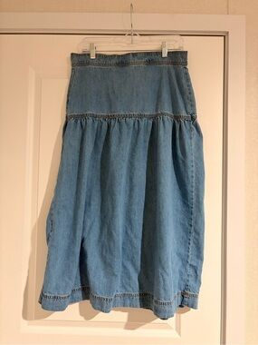 Time and Tru Light Blue Denim Tiered Midi Skirt